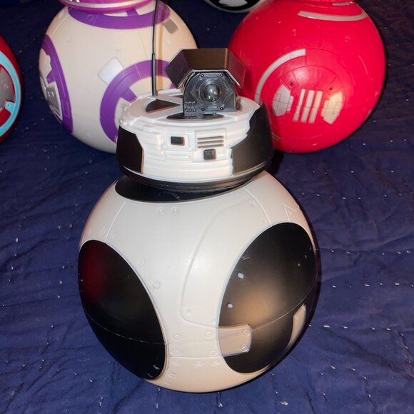 Disney Star Wars Galaxy's Edge Droid Depot Build Your Own Remote Droid - BB Unit - Picture 2 of 16